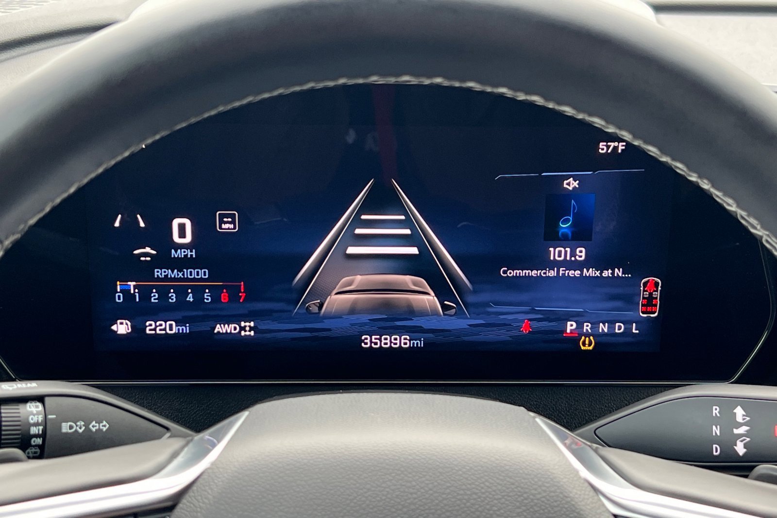 Used 2024 Chevrolet Traverse LT image 26