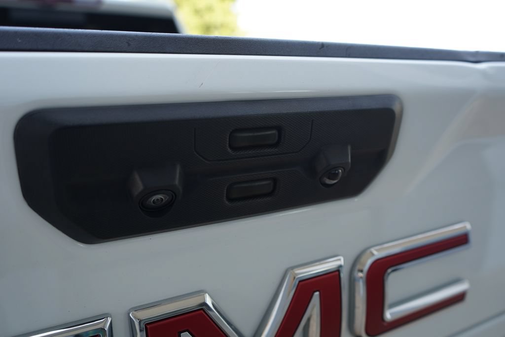 Used 2024 GMC Sierra 2500 AT4X AWD/4WD image 17