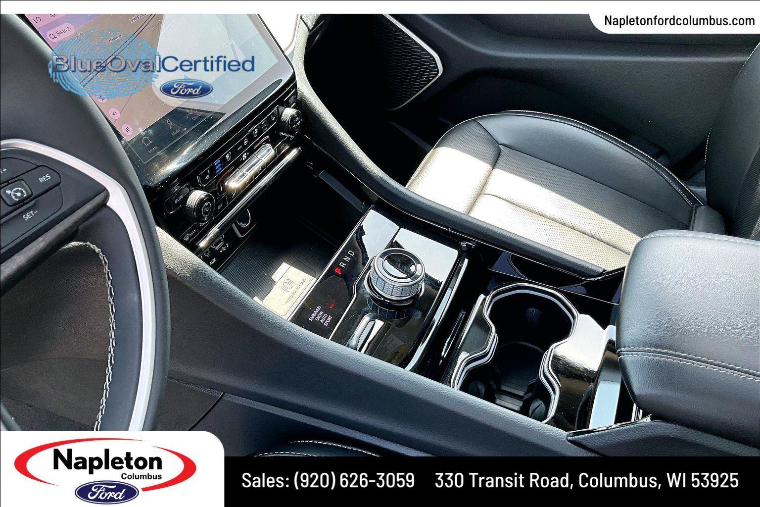 Used 2023 Jeep Grand Cherokee Limited w/ Luxury Tech Group II AWD/4WD image 16