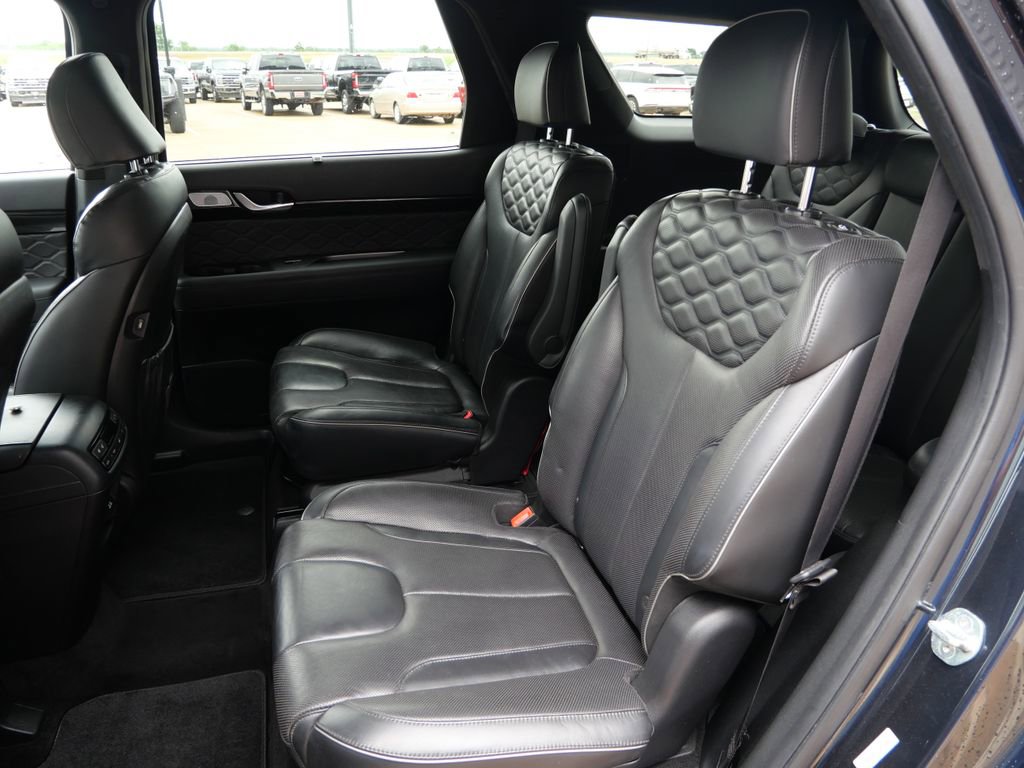 Used 2020 Hyundai Palisade Limited FWD image 16