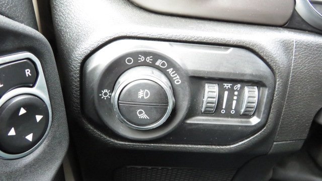 Used 2020 Jeep Gladiator Sport w/ Quick Order Package 24S image 25