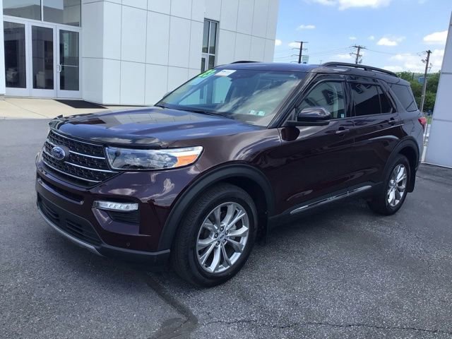 Certified 2023 Ford Explorer XLT w/ Equipment Group 202A AWD/4WD image 2