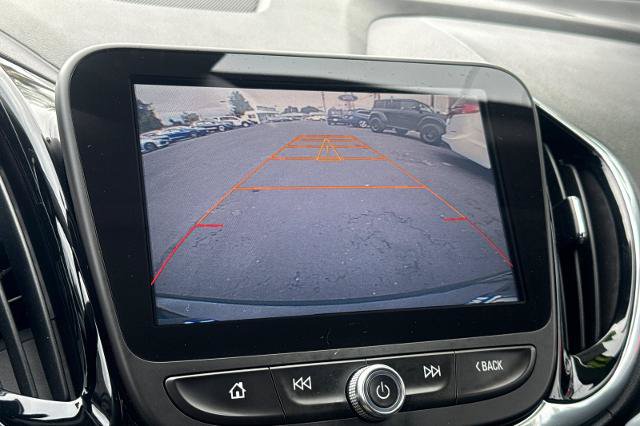 Used 2017 Chevrolet Volt Premier w/ Driver Confidence II Package FWD image 16