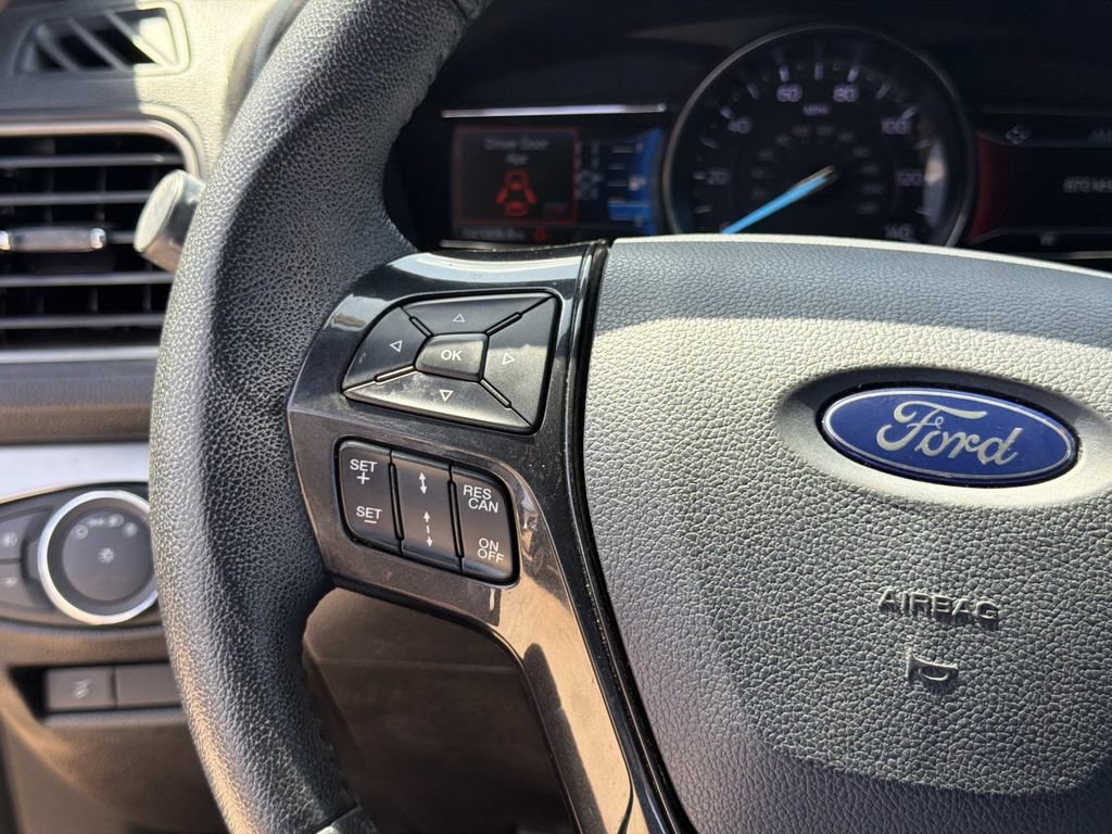 Certified 2019 Ford Explorer XLT w/ Equipment Group 202A FWD image 26
