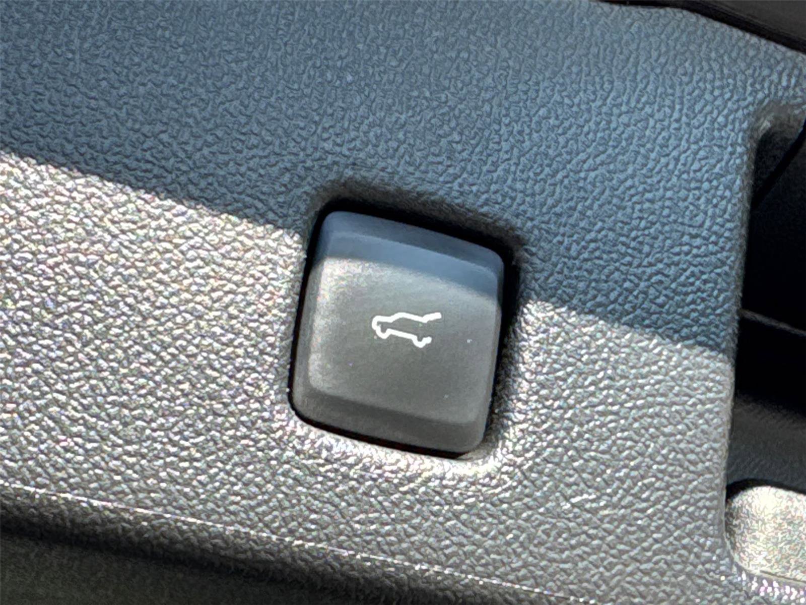 Certified 2021 Ford Escape SE w/ Convenience Package image 10