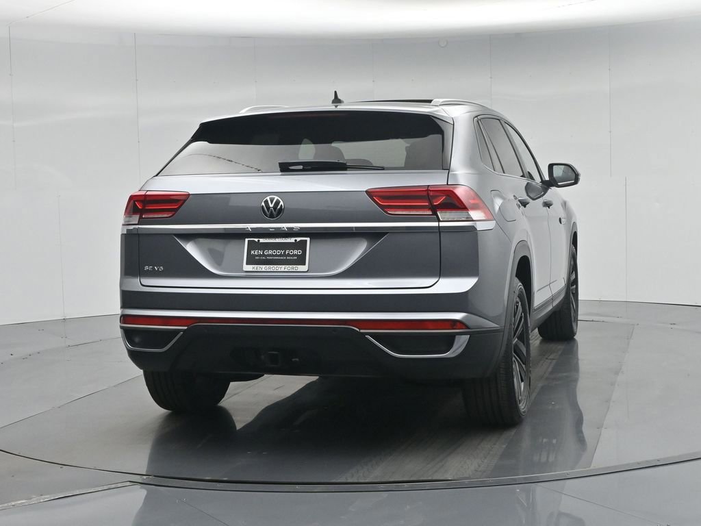 Used 2023 Volkswagen Atlas Cross Sport SE w/ Panoramic Sunroof Package image 17