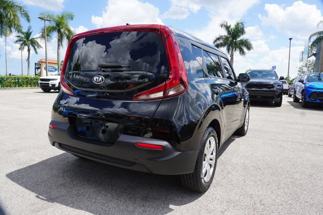 Used 2021 Kia Soul LX FWD image 7