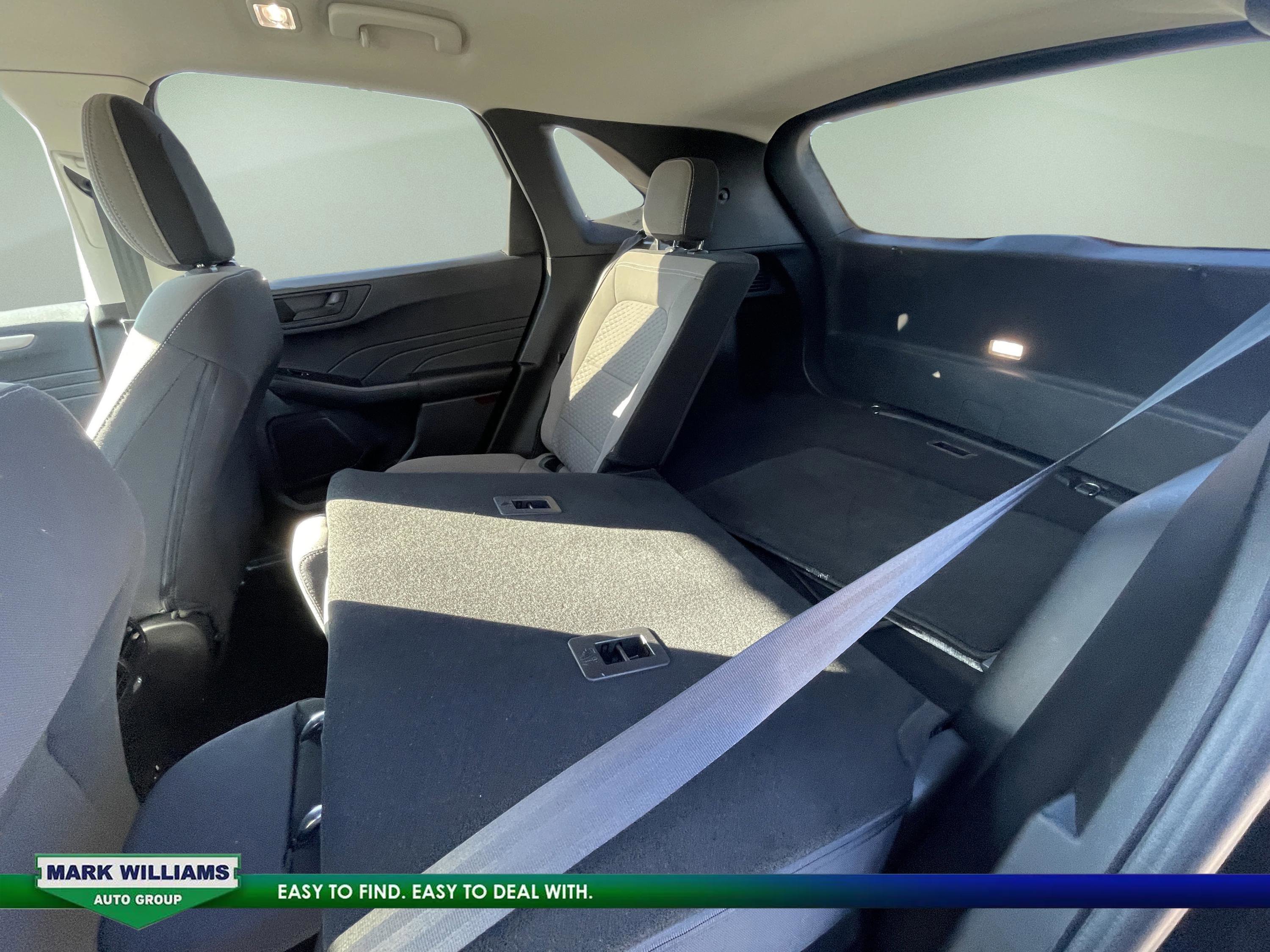 Certified 2022 Ford Escape SE w/ Cold Weather Package image 27