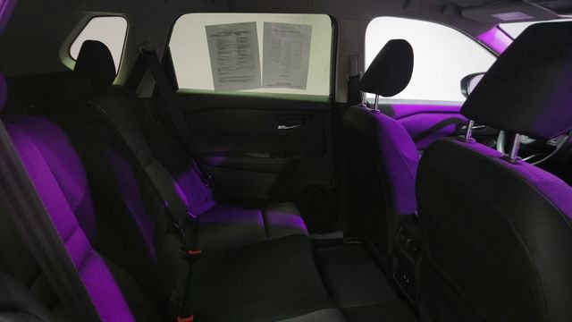 Used 2024 Nissan Rogue SV image 21