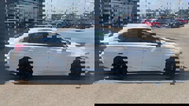 Used 2021 Honda Accord Sport image 2