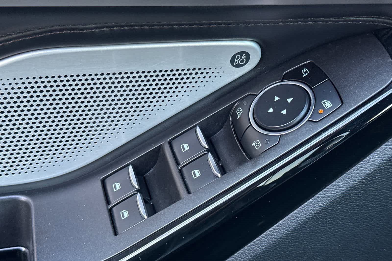 Certified 2023 Ford Explorer Platinum w/ Technology Package image 14