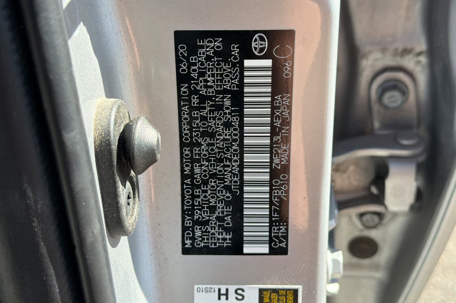 Used 2021 Toyota Corolla LE FWD image 2