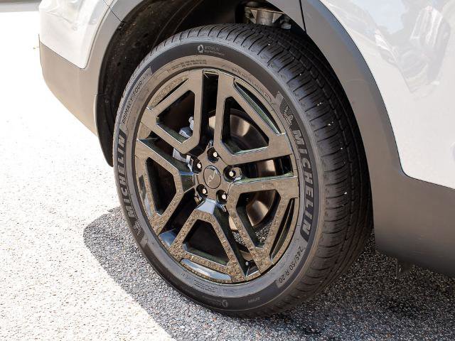 Used 2025 Kia Telluride SX Prestige X-Line image 7