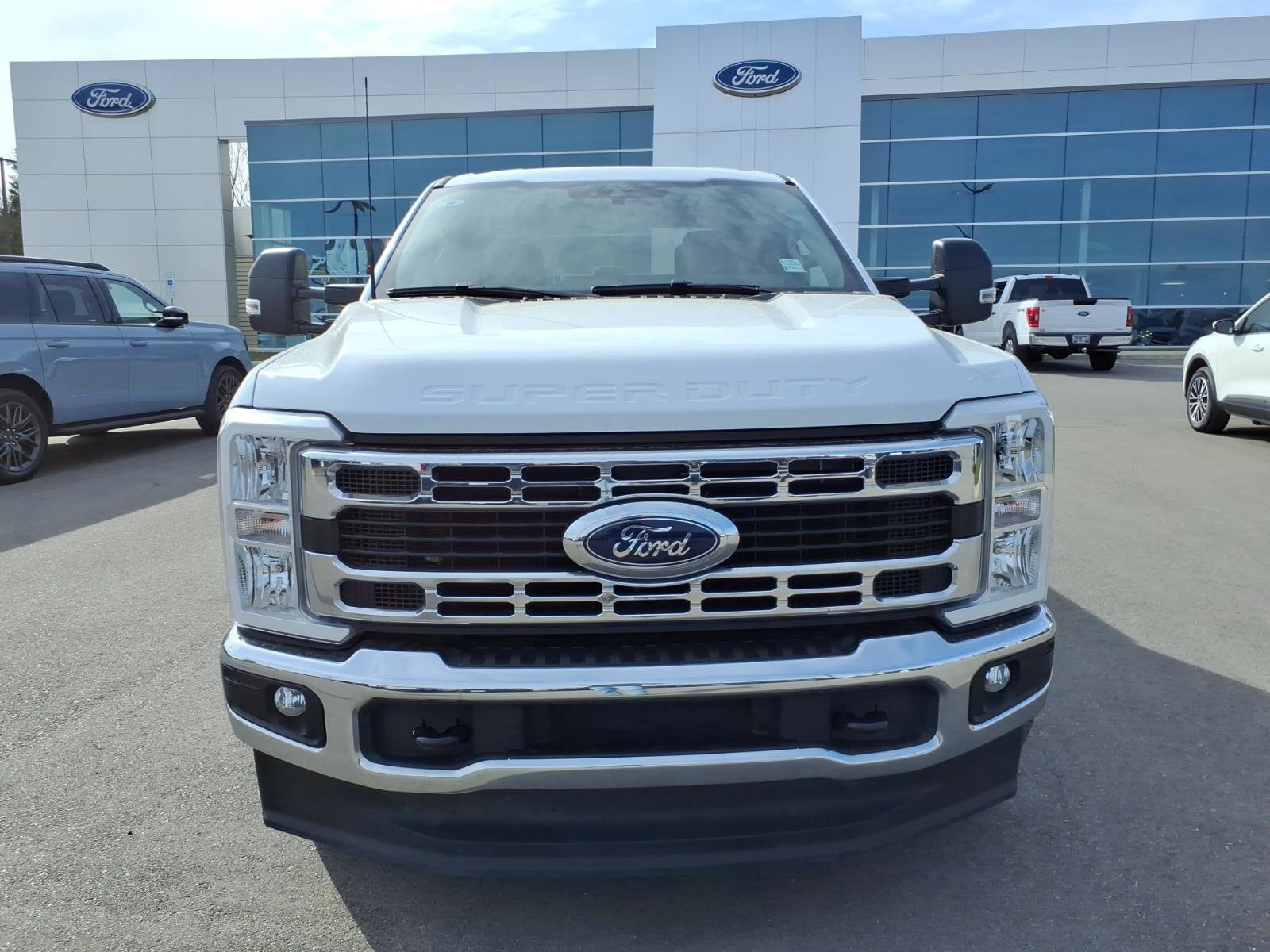 Certified 2025 Ford F250 XLT image 8