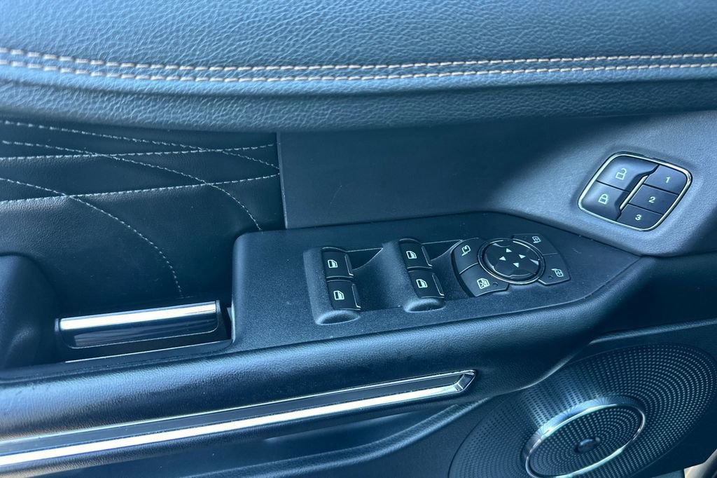 Certified 2018 Ford Expedition Platinum image 13