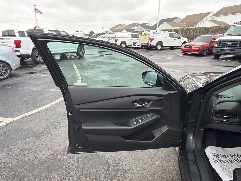Used 2024 Honda Accord EX image 27