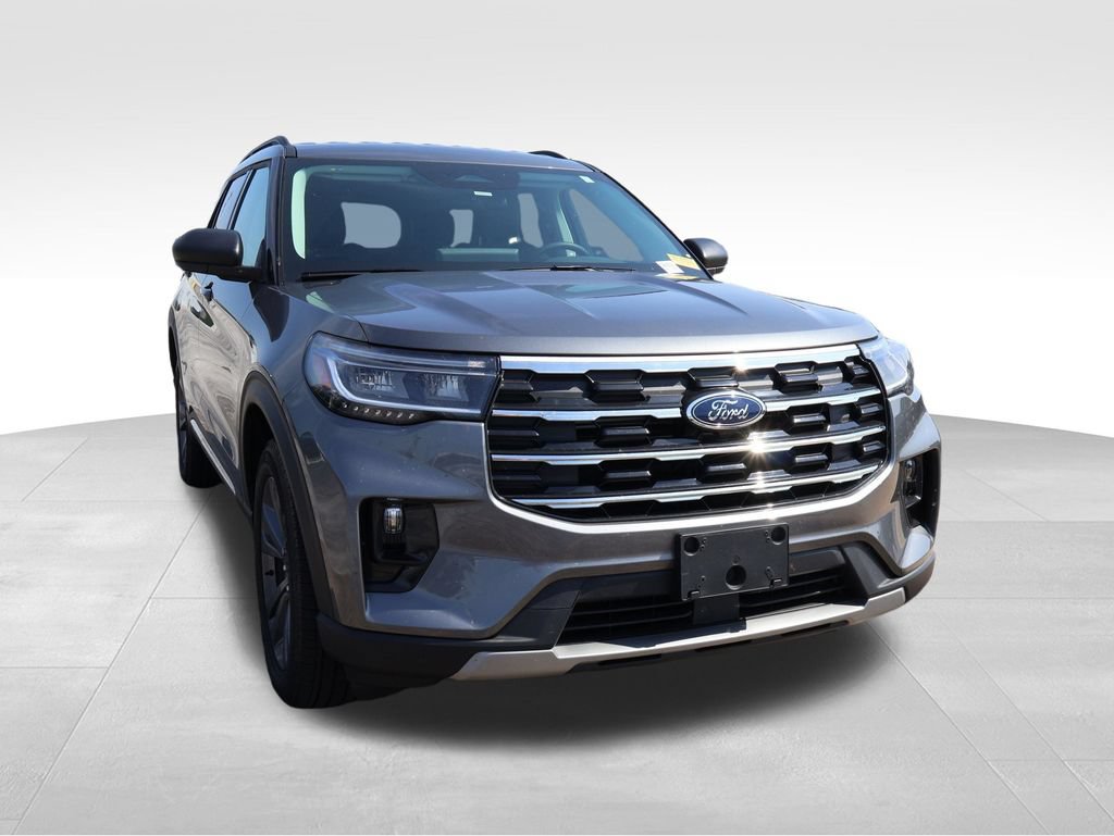 Certified 2025 Ford Explorer Active w/ Active Comfort Package AWD/4WD image 10