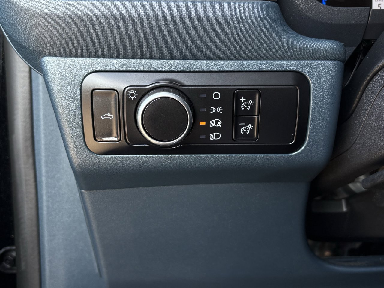 Certified 2025 Ford Maverick Lariat AWD/4WD image 25