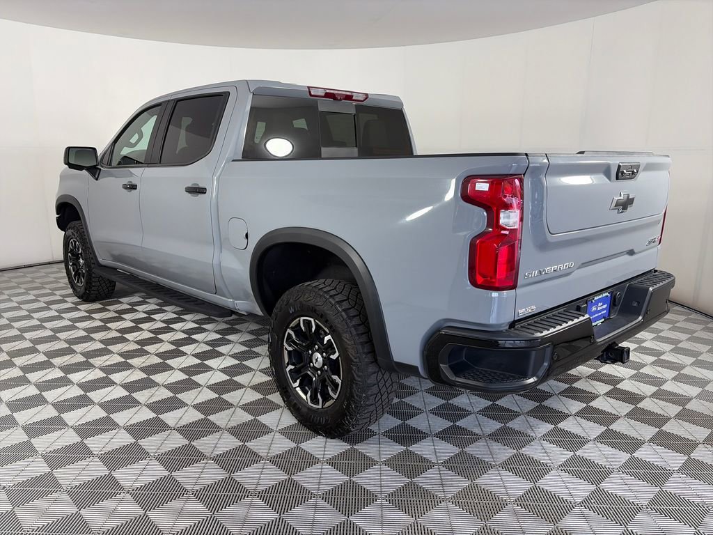 Used 2024 Chevrolet Silverado 1500 ZR2 w/ Technology Package AWD/4WD image 5