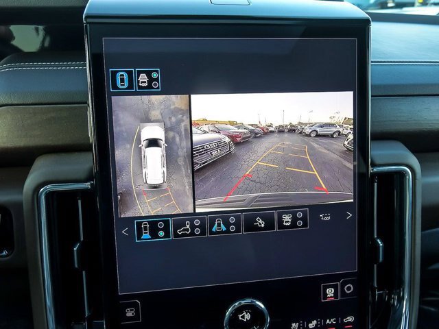 Used 2026 GMC Yukon Denali Ultimate AWD/4WD image 26