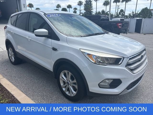 Certified 2019 Ford Escape SE