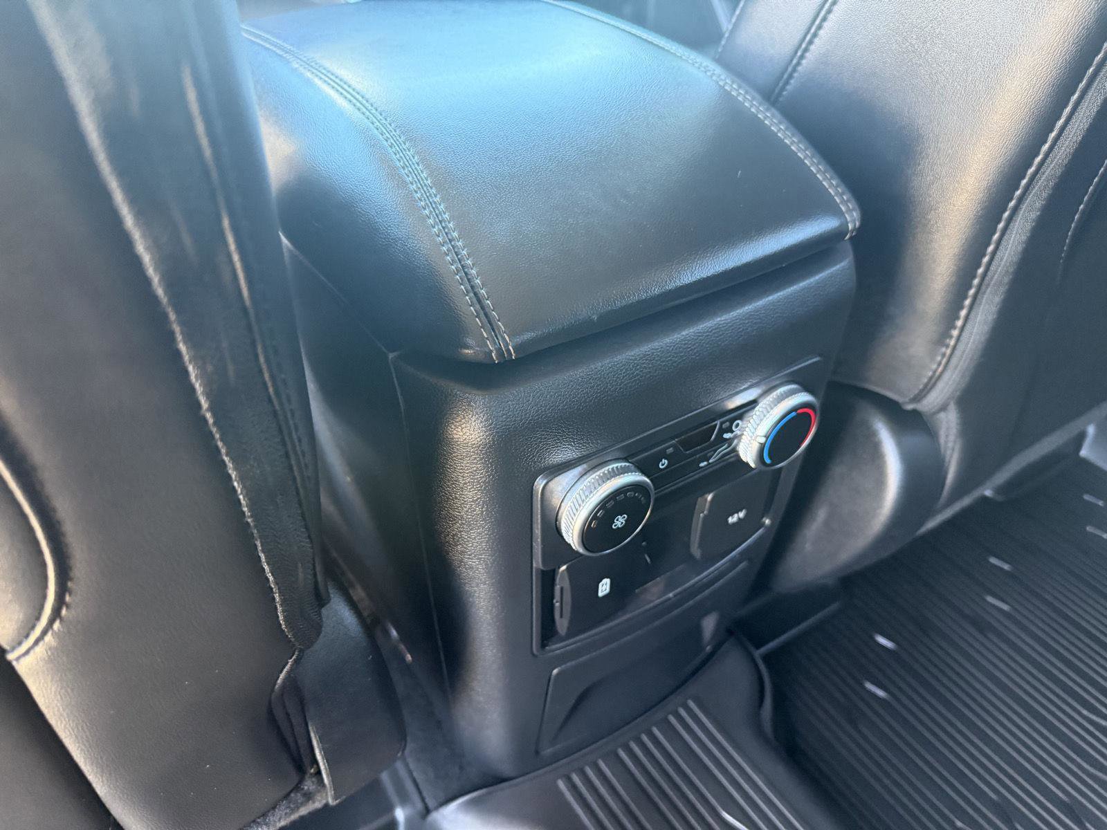 Certified 2022 Ford Explorer XLT w/ Equipment Group 202A image 25