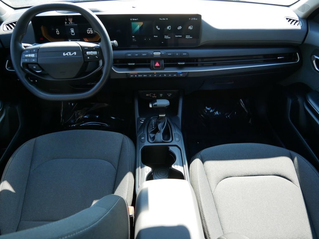 Used 2025 Kia K4 FWD image 13