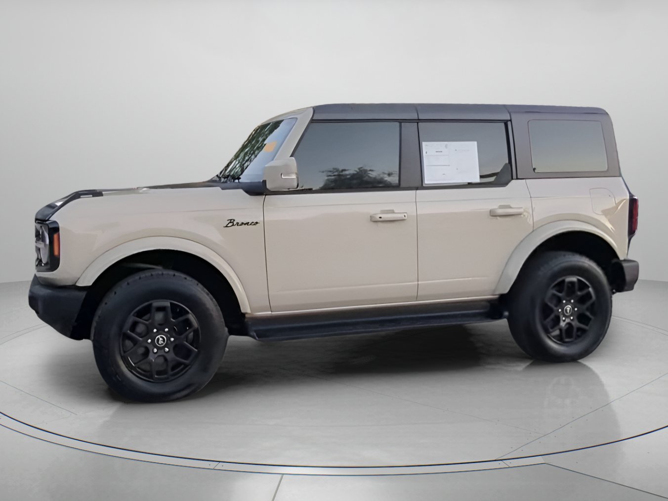 Certified 2025 Ford Bronco Outer Banks AWD/4WD image 15
