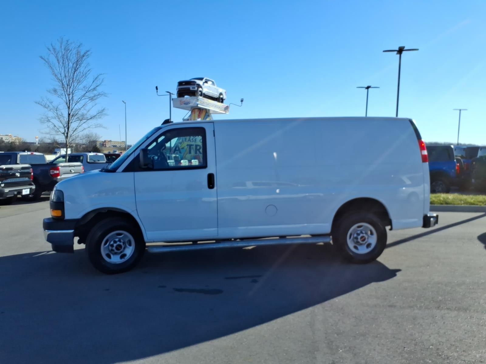 Used 2024 GMC Savana 2500 w/ Driver Convenience Package image 2