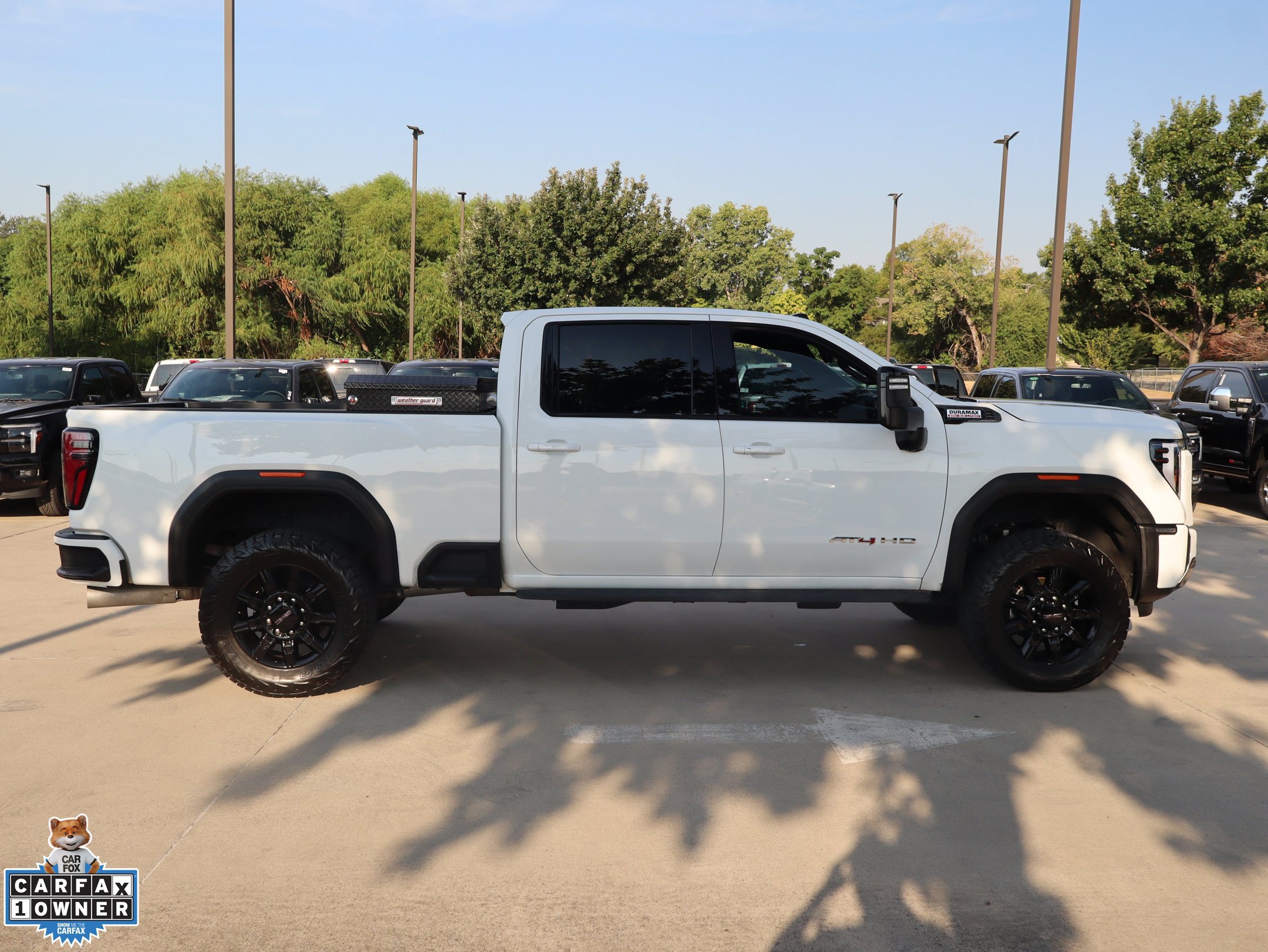 Used 2024 GMC Sierra 2500 AT4 w/ AT4 Premium Plus Package AWD/4WD image 2
