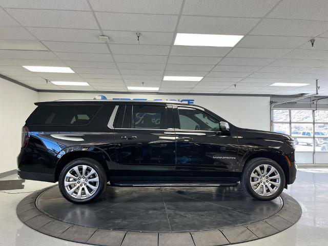 Used 2025 Chevrolet Suburban Premier w/ Sun And Tow Package AWD/4WD image 9