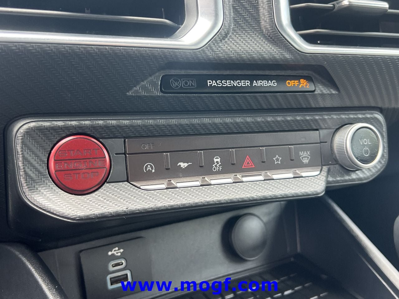 Certified 2024 Ford Mustang Premium RWD image 9