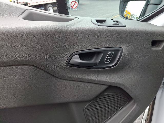 Certified 2025 Ford Transit 250 Low Roof w/ Exterior Upgrade Package RWD image 11