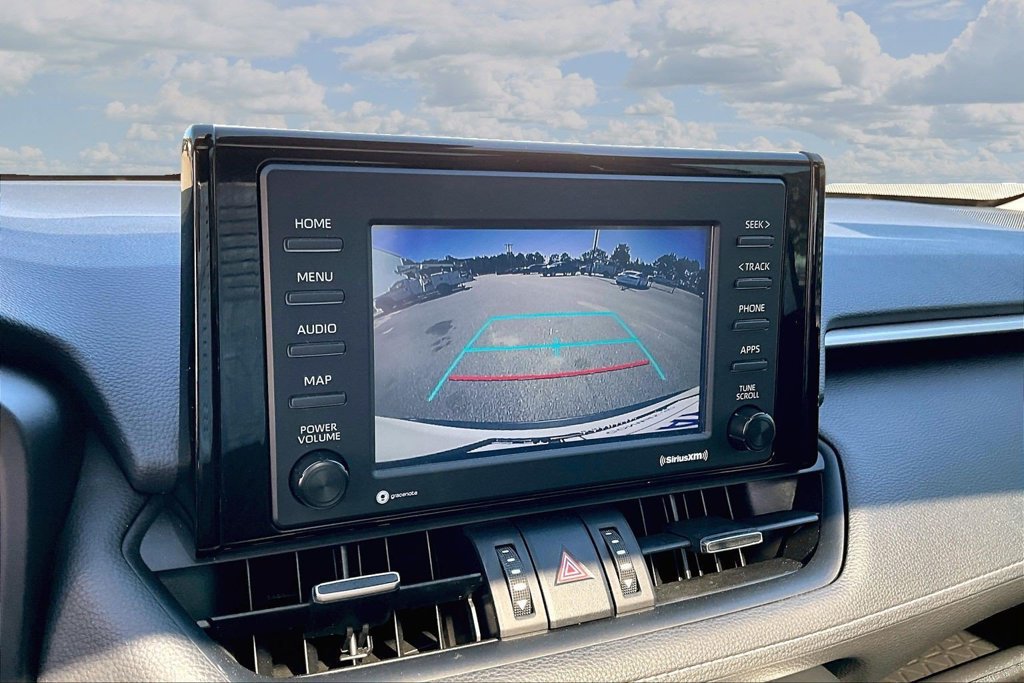 Used 2022 Toyota RAV4 XLE Premium FWD image 16