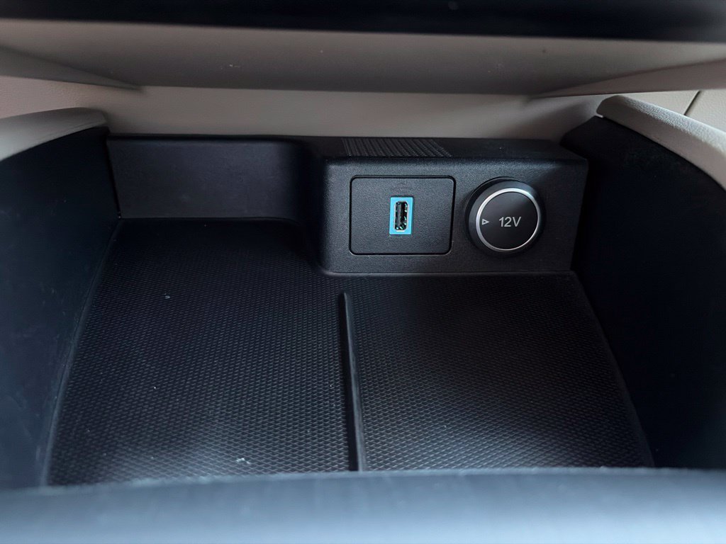 Certified 2020 Ford Escape SEL FWD image 29