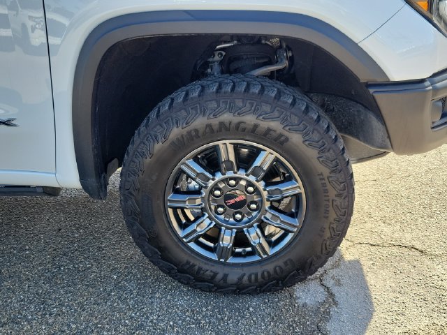 Used 2026 GMC Sierra 1500 AT4X AWD/4WD image 16