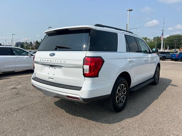 Certified 2024 Ford Expedition XLT AWD/4WD image 4