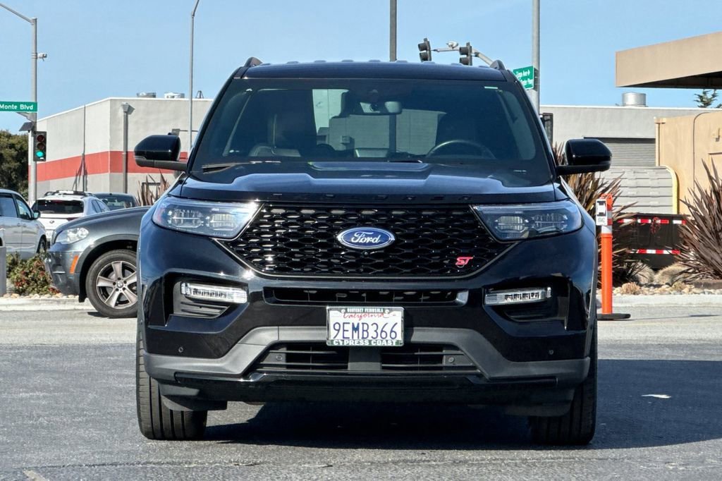Certified 2022 Ford Explorer ST w/ Equipment Group 401A image 8