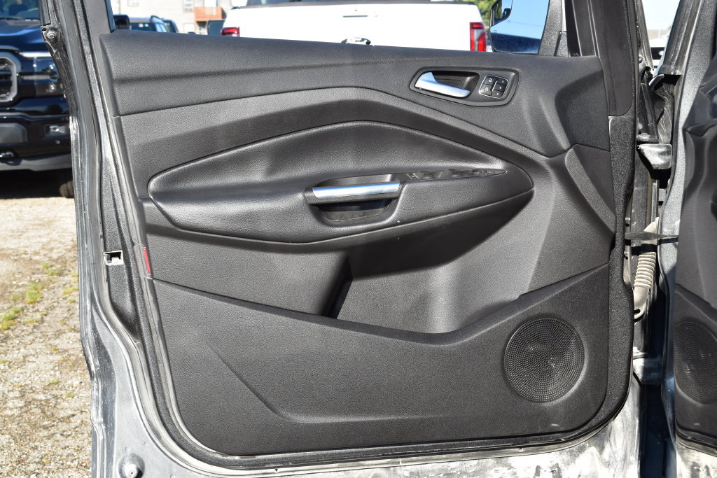 Certified 2018 Ford Escape Titanium FWD image 8