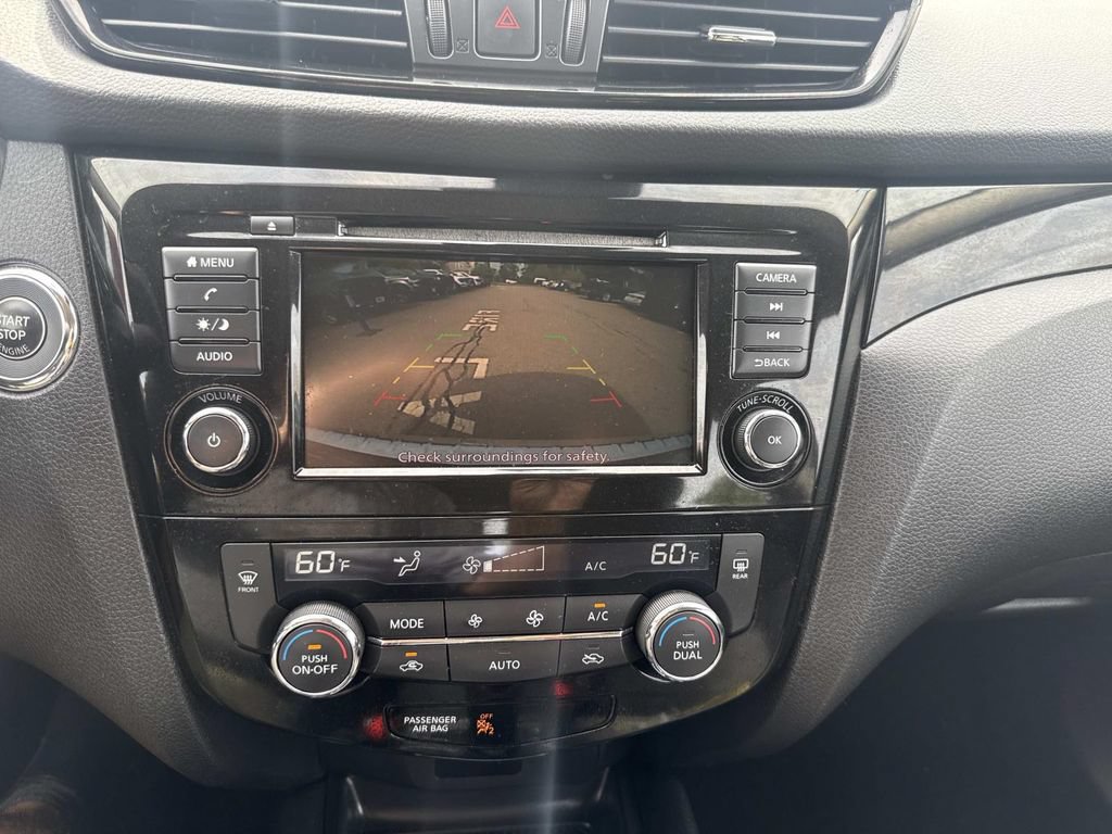 Used 2020 Nissan Rogue Sport SV w/ All-Weather Package AWD/4WD image 23