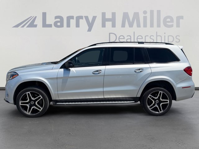 Used 2019 Mercedes-Benz GLS 550 4MATIC image 2