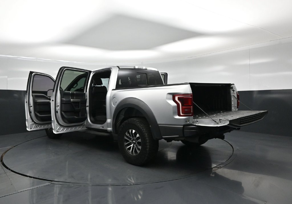 Certified 2019 Ford F150 Raptor w/ Equipment Group 802A Luxury AWD/4WD image 34