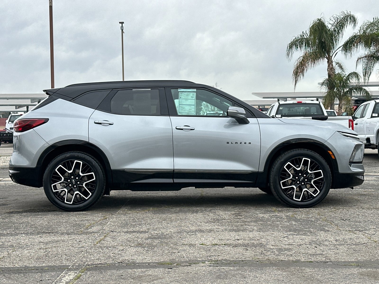 Used 2023 Chevrolet Blazer RS w/ Enhanced Convenience Package image 6