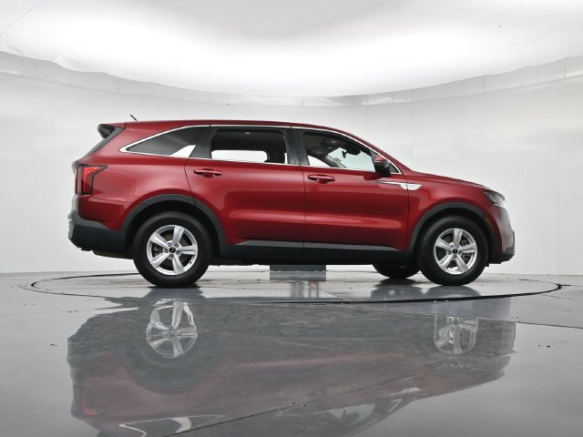 Used 2022 Kia Sorento LX FWD image 34