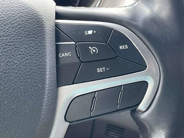 Used 2022 Jeep Grand Cherokee Limited AWD/4WD image 22