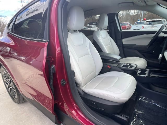 Certified 2025 Ford Mustang Mach-E Premium image 36