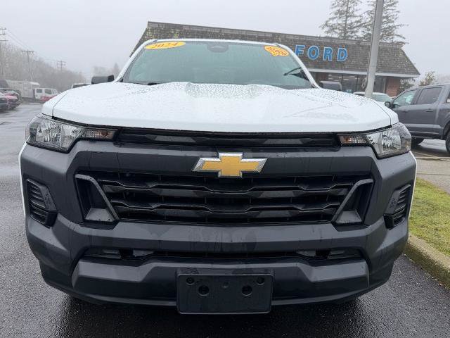 Used 2024 Chevrolet Colorado W/T RWD image 2