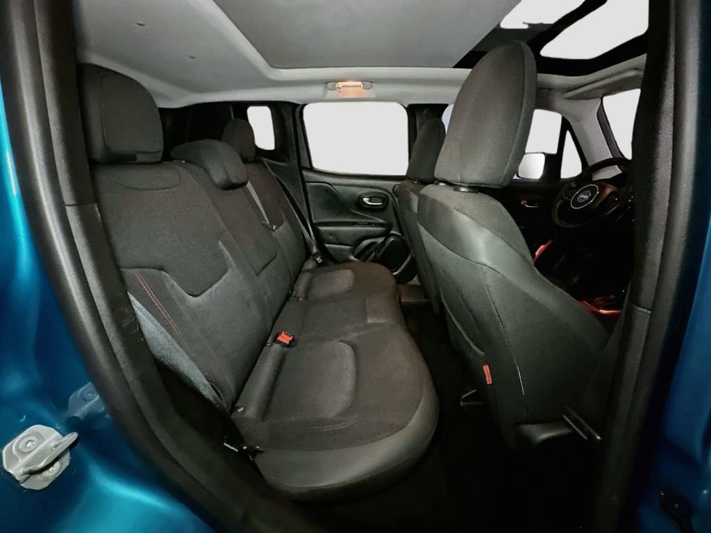 Used 2022 Jeep Renegade Trailhawk w/ Sun/Sound Group AWD/4WD image 37