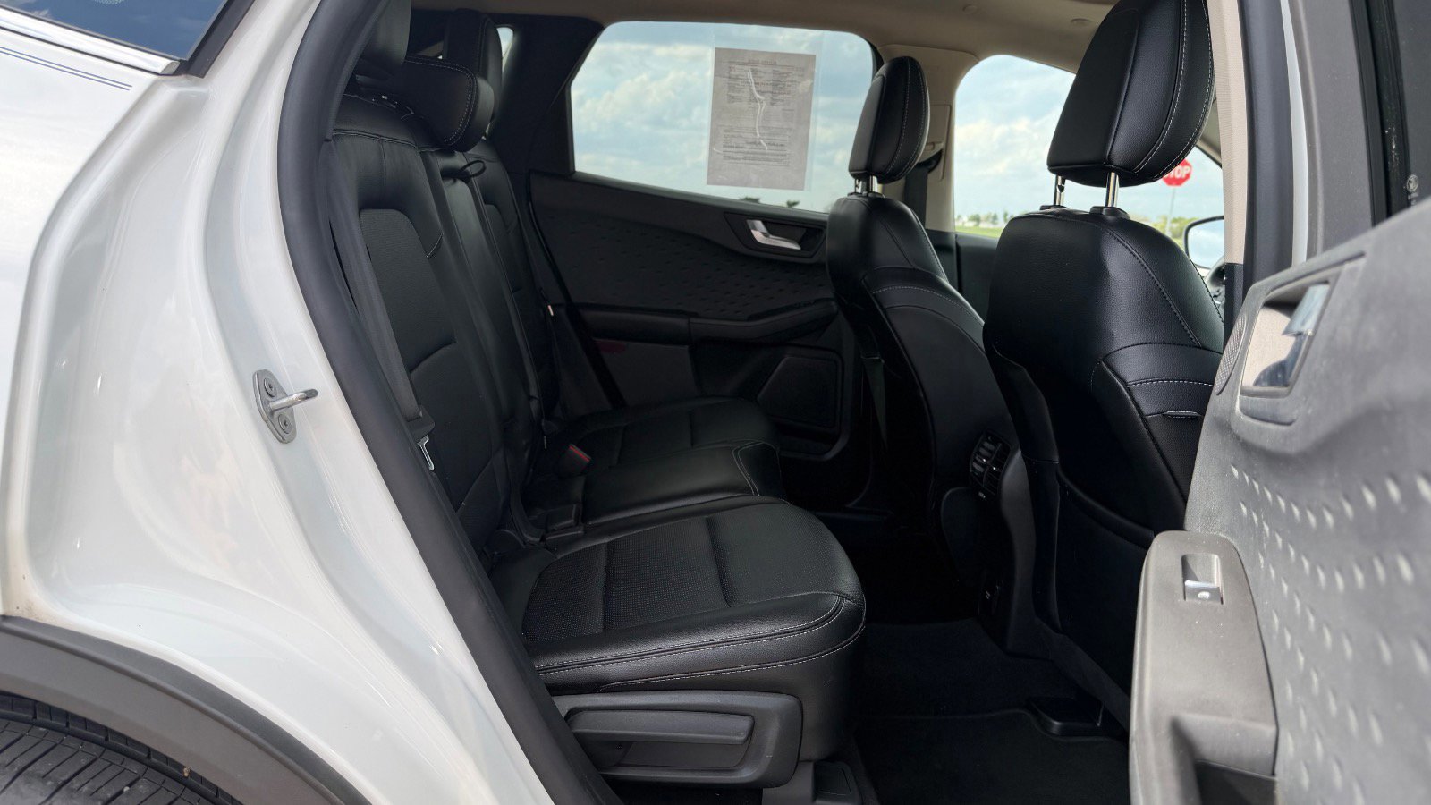 Certified 2020 Ford Escape Titanium w/ Titanium Premium Package 2.0 FWD image 21