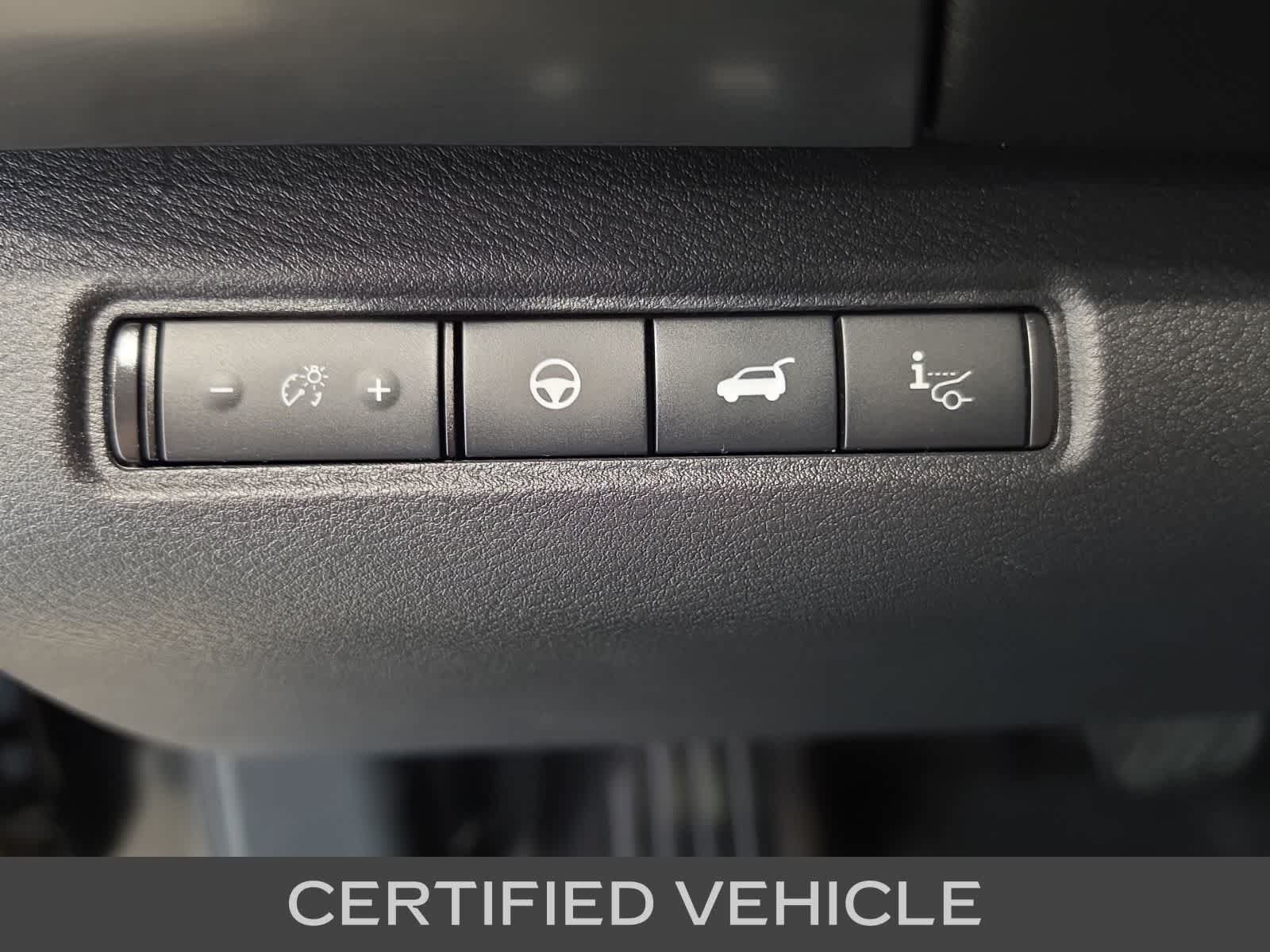 Used 2022 Nissan Pathfinder SL AWD/4WD image 20